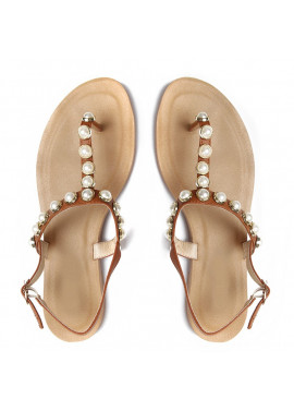 Sandals with pearls