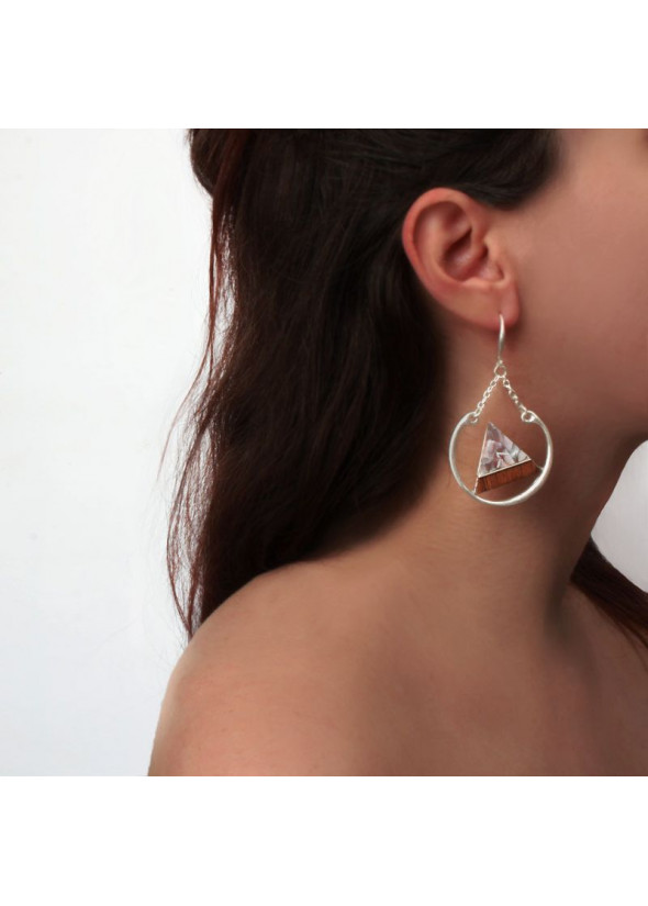 Long earrings with triangle