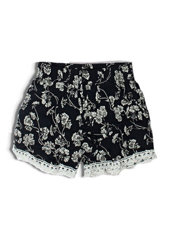 Shorts with floral