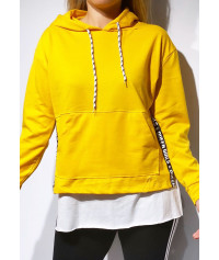 Sweatshirt with pocket