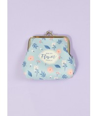 Coin purse with flower pattern