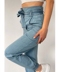 High waist jeans with belt