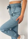 High waist jeans with belt
