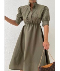 Dress with collar