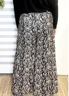 Flare pants with pattern and belt