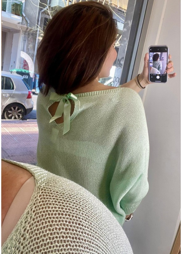 Knitted blouse