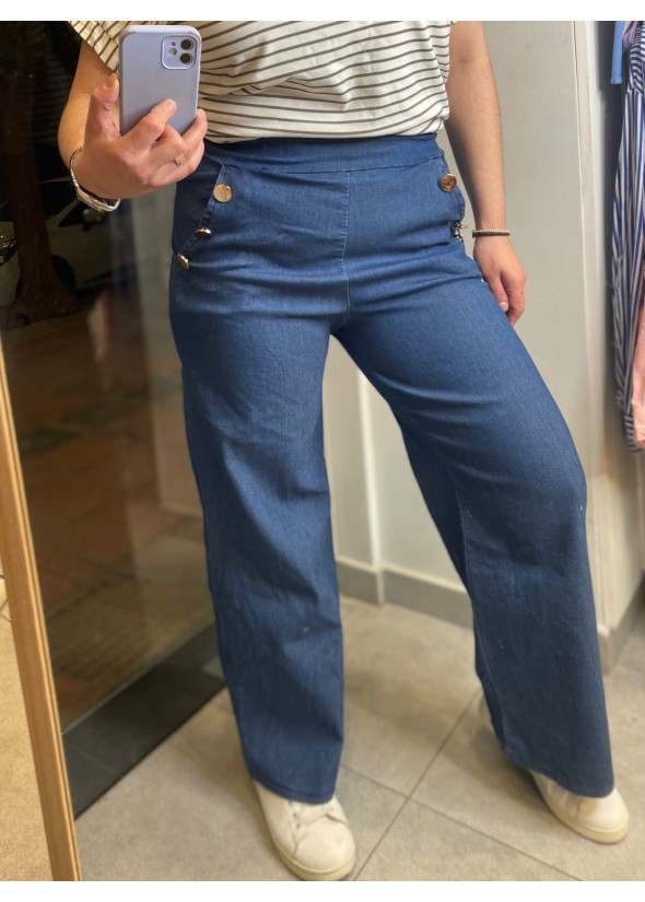 High waisted flared jeans with buttons